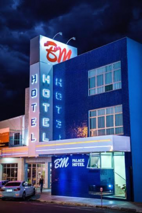 Гостиница BM Hotel  Сан-Себастьян-Ду-Параизу
